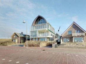 Luxury apartment on the boulevard and at North Sea